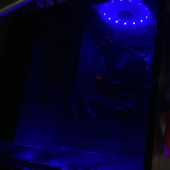 Gaming pc - Picture 2 of 3